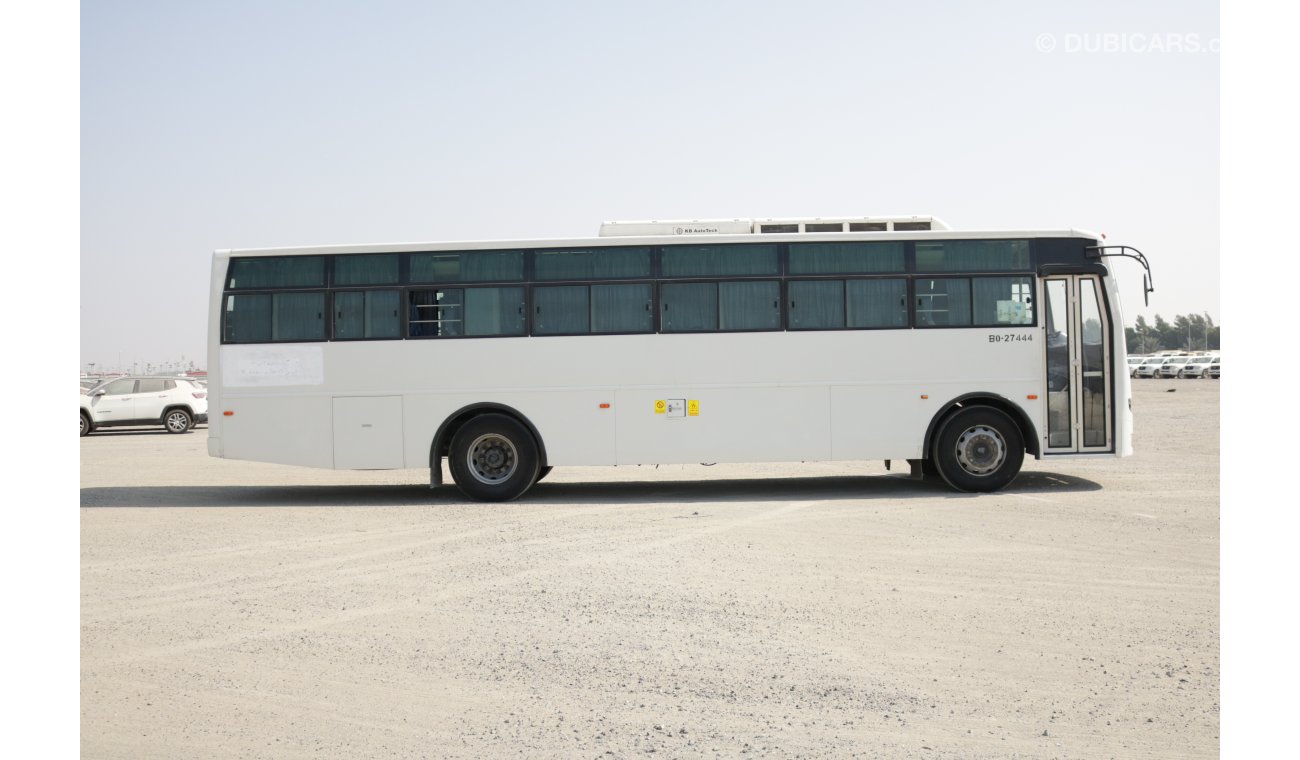 Ashok Leyland Falcon 67 SEATER BUS AC BUS WITH GCC SPEC