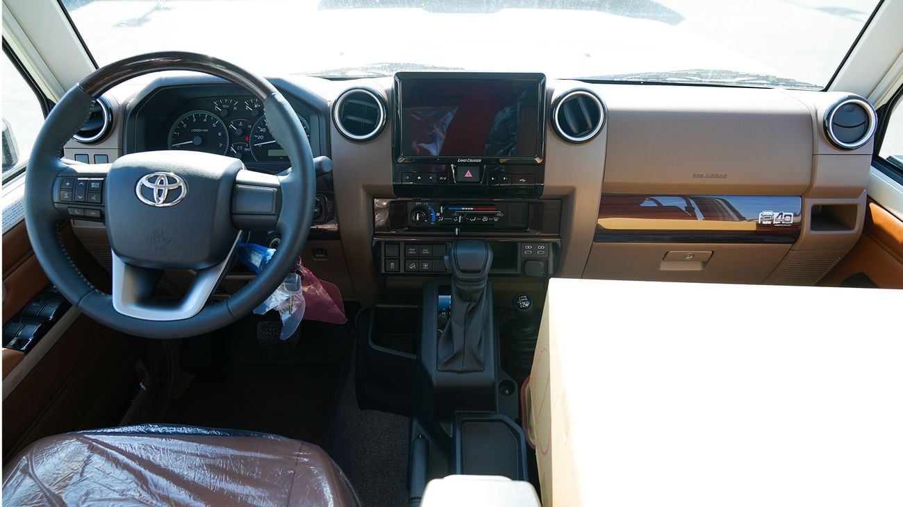 Toyota Land Cruiser LX V6