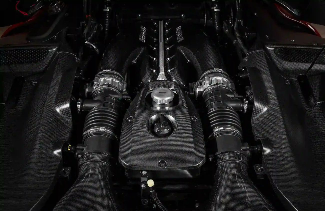 فيراري دايتونا 6.5L V12 Naturally Aspirated Engine