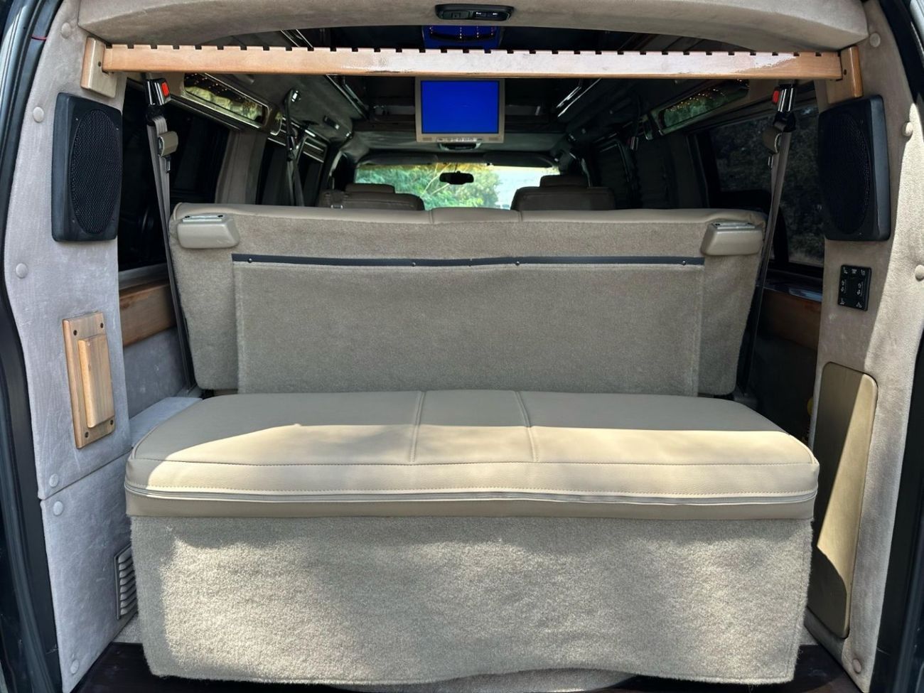 Chevrolet Express CHEVROLET EXPRESS CLASSIC 2003 US VIP SEATS // LOW MILEAGE // PERFECT CONDITION