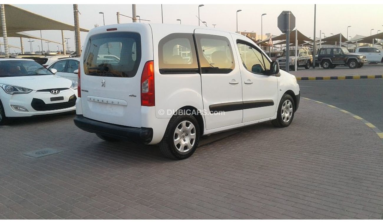 بيجو بارتنر تيبي ديزل ابيض 2010