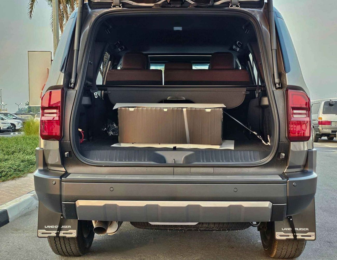 تويوتا برادو LUXURY, 2.8L V4 DIESEL, POWER SEAT WITH 360*CAM / HEADUP WITH SUNROOF (CODE # 68048)