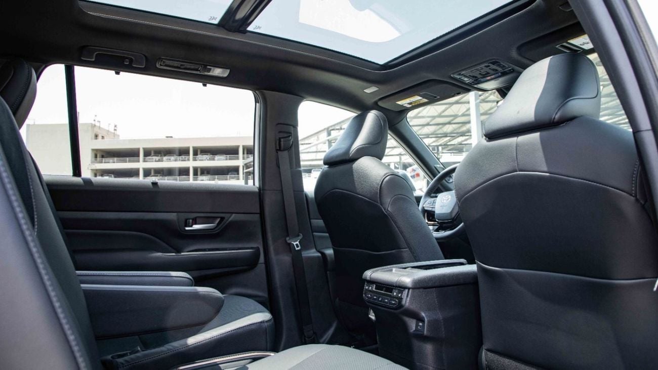 Toyota Grand Highlander PLATINUM | 2026 | Local Price