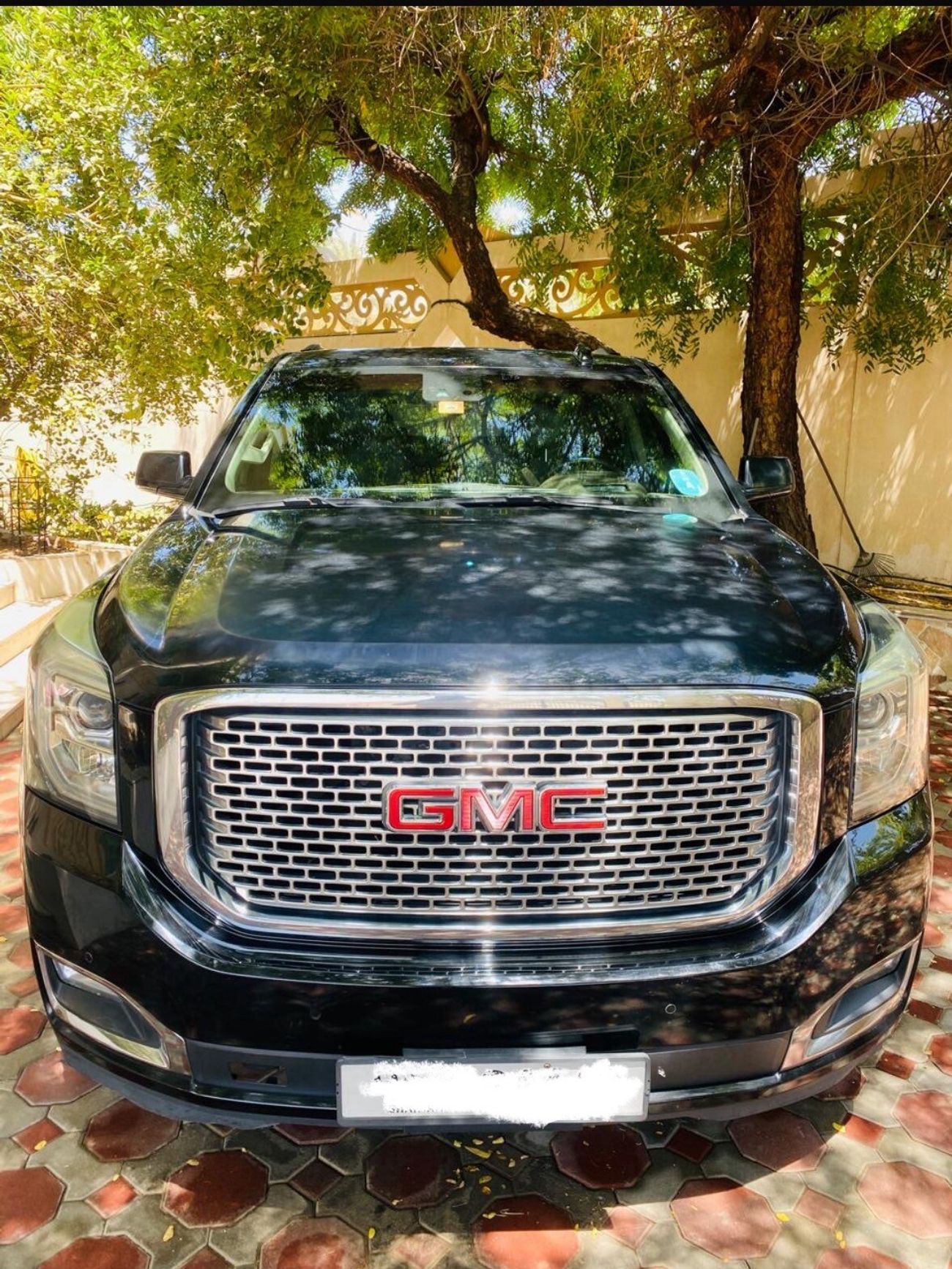GMC Yukon Denali 6.2L (8 Seater)