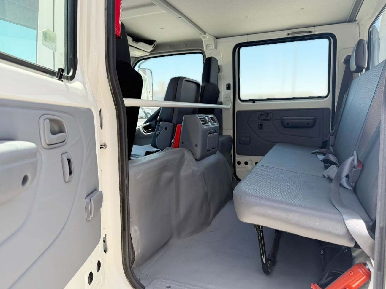 هينو 300 , M/T - 2026
