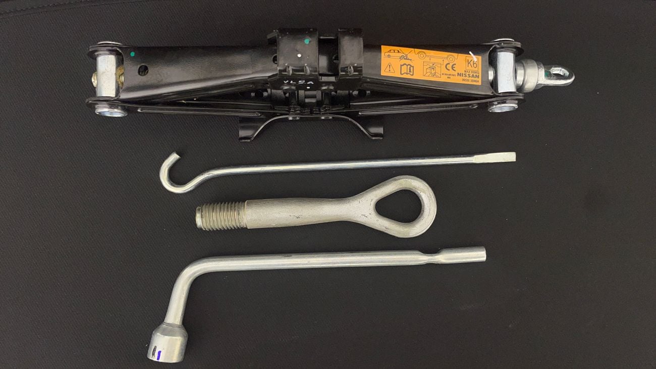 Nissan Sunny SV 1.5 | Zero Down Payment | Home Test Drive