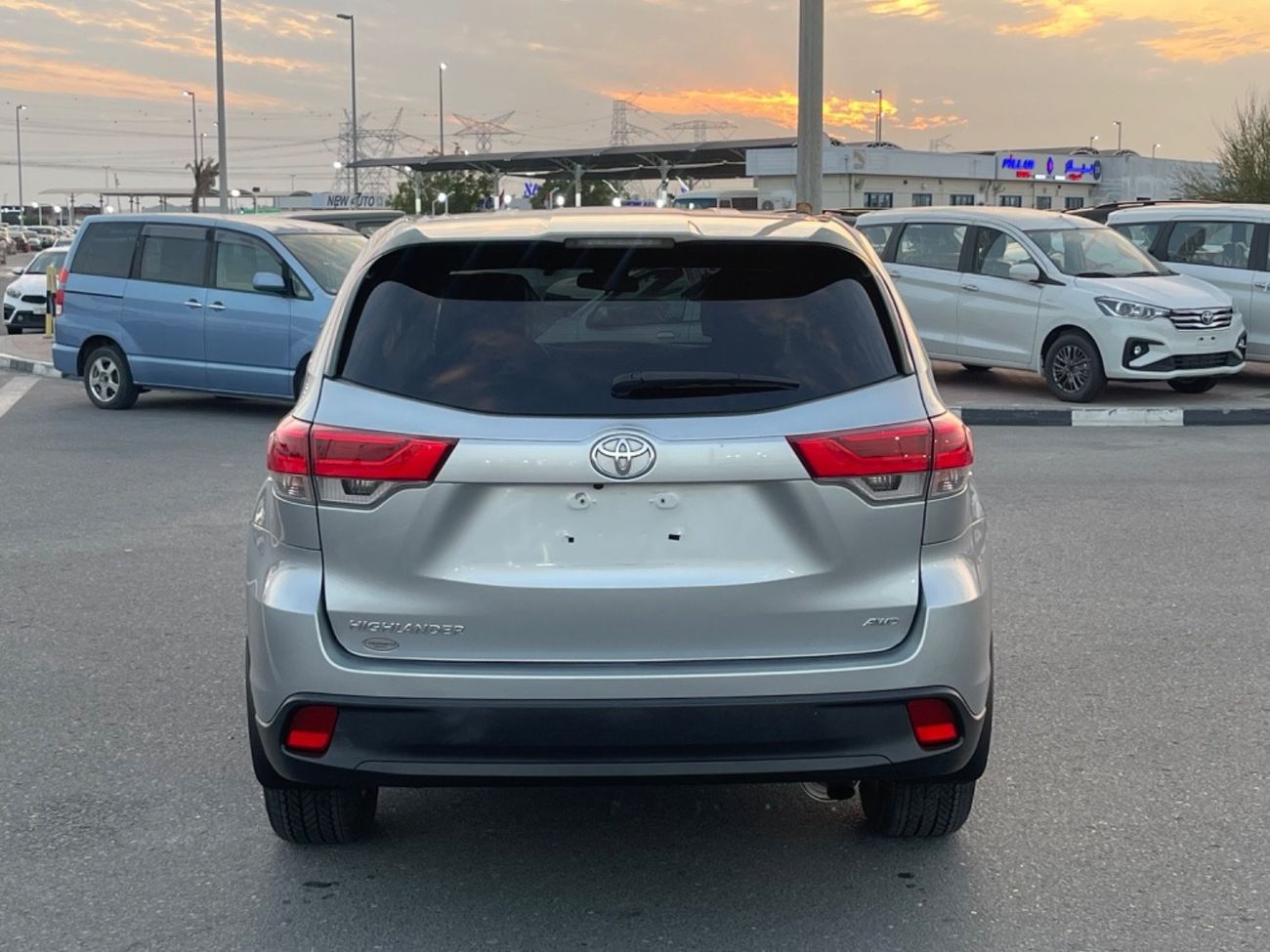 Toyota Highlander 2019 TOYOTA HIGHLANDER LE 4x4 IMPORTED FROM USA