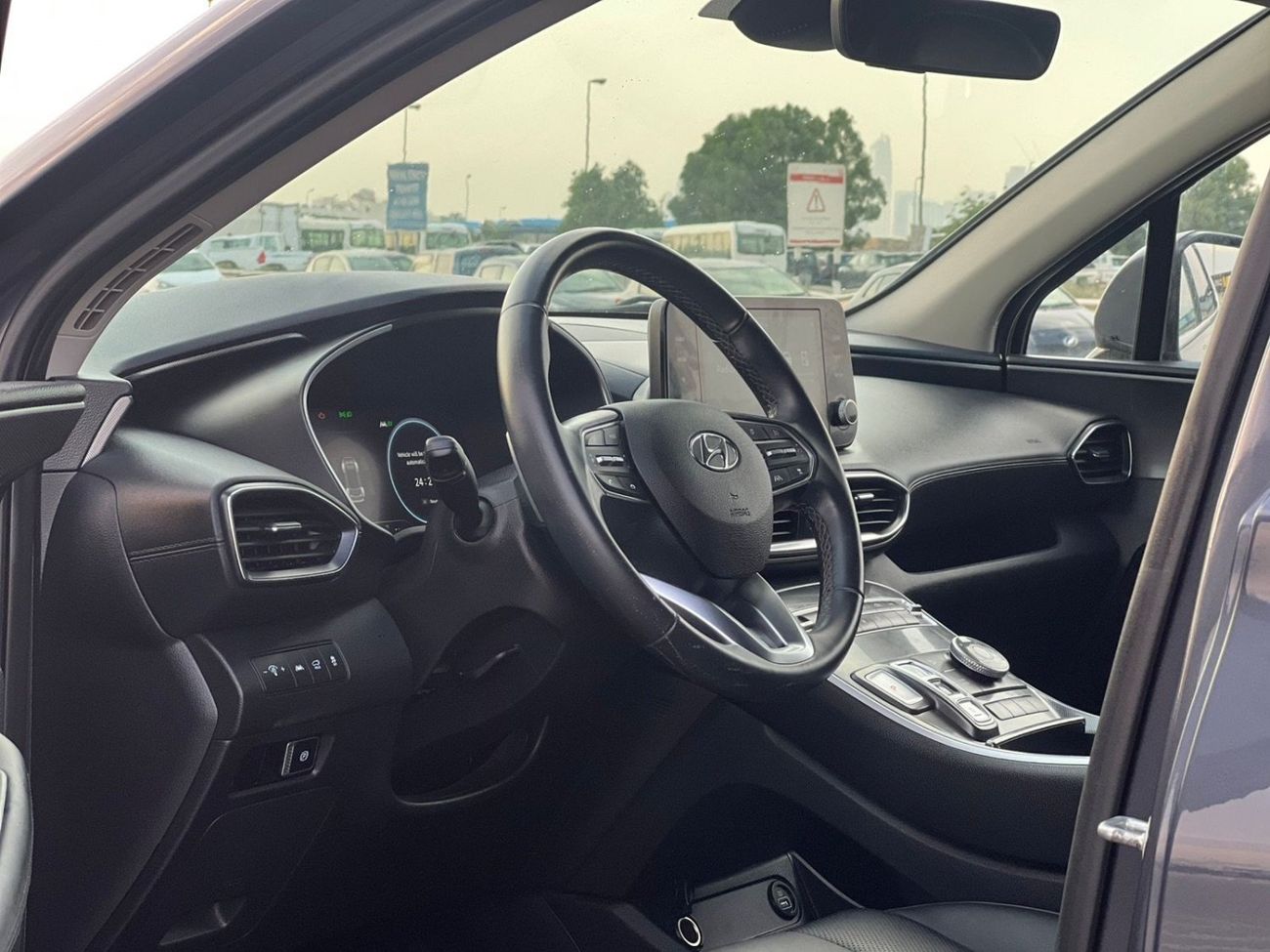 Hyundai Santa Fe 2021 Hyundai Santafe FE Hybrid 1.6L V4 - AWD 4x4 -Push Strad - Auto Trunk - Leather Seat - Rear Came