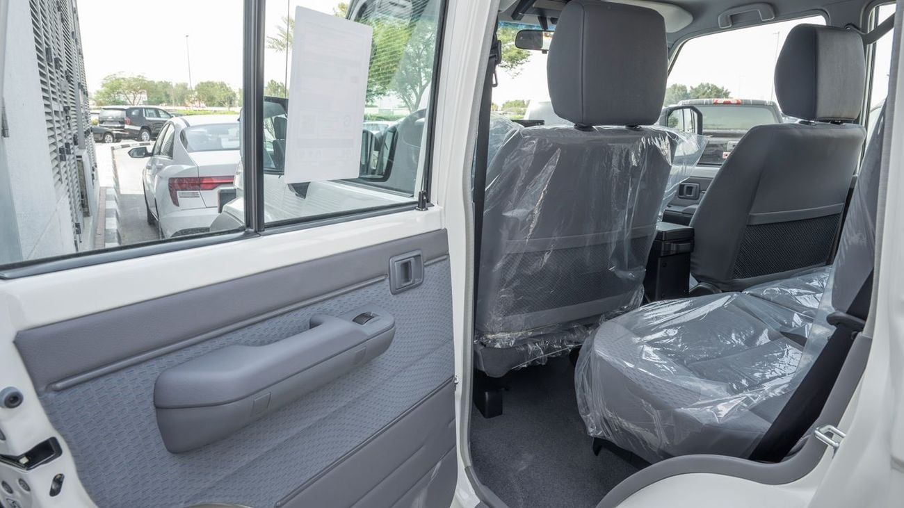 Toyota Land Cruiser 76 TOYOTA LANDCRUISER76 HARDTOP 2.8 MT LX LOW -2026YM