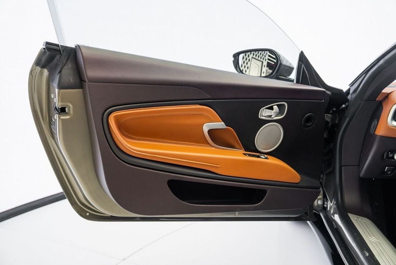 أستون مارتن DB11 Std 4.0L