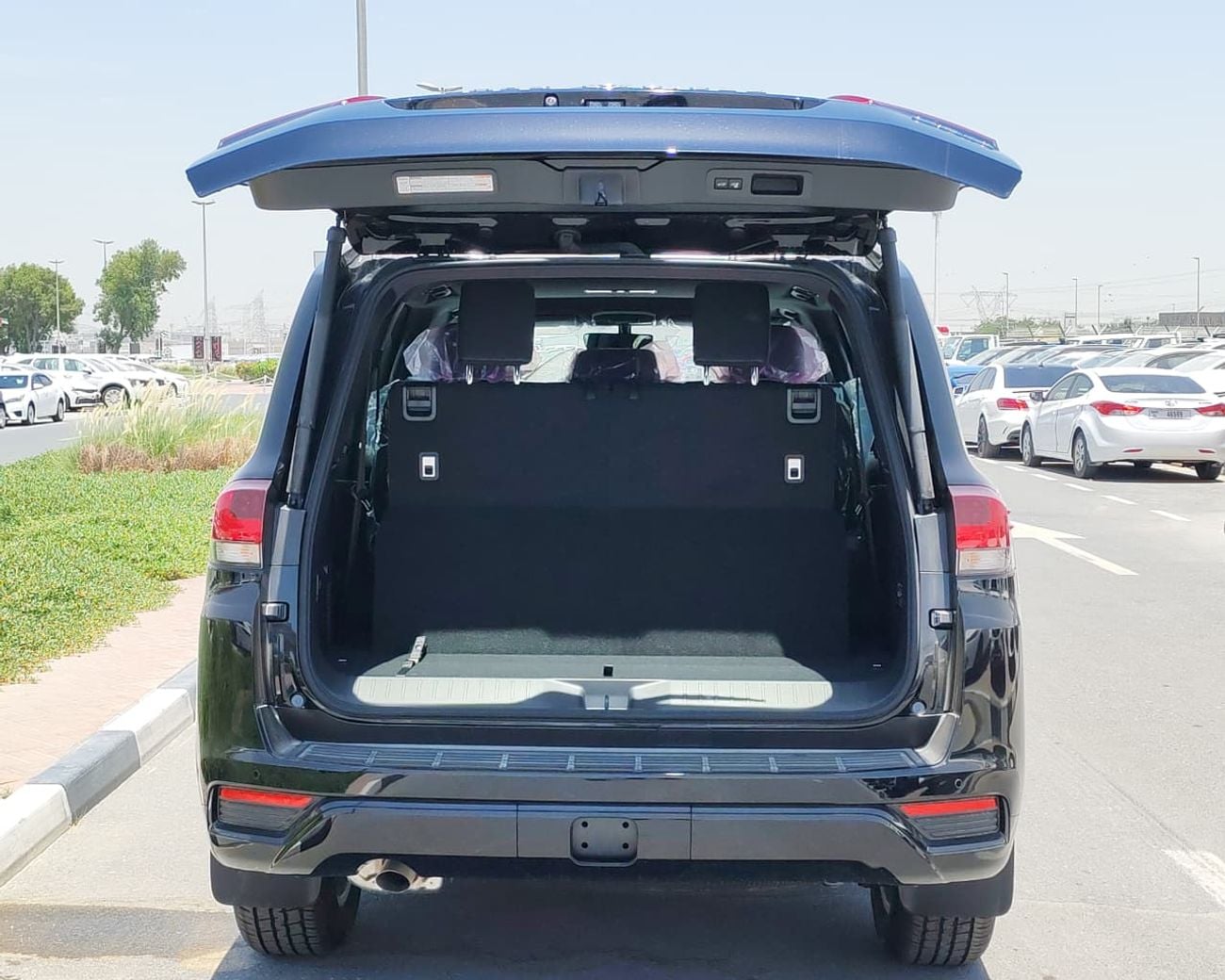 Toyota Land Cruiser 2026 Toyota Land Cruiser LC300 GXR High Option with Sunroof 4.0L V6 Petrol A/T 4WD Export Only