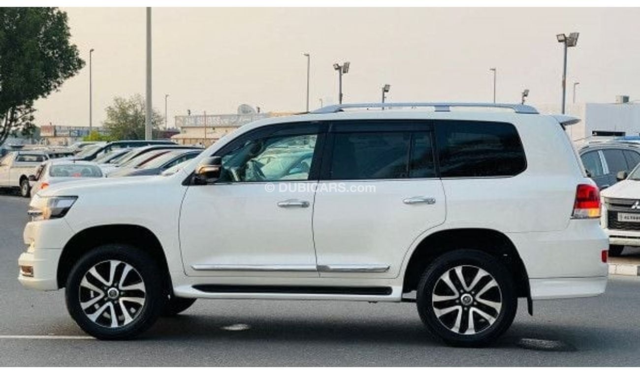 Toyota Land Cruiser | JAPAN IMPORTED | ZX-G | SUNROOF | FULL OPTIONED