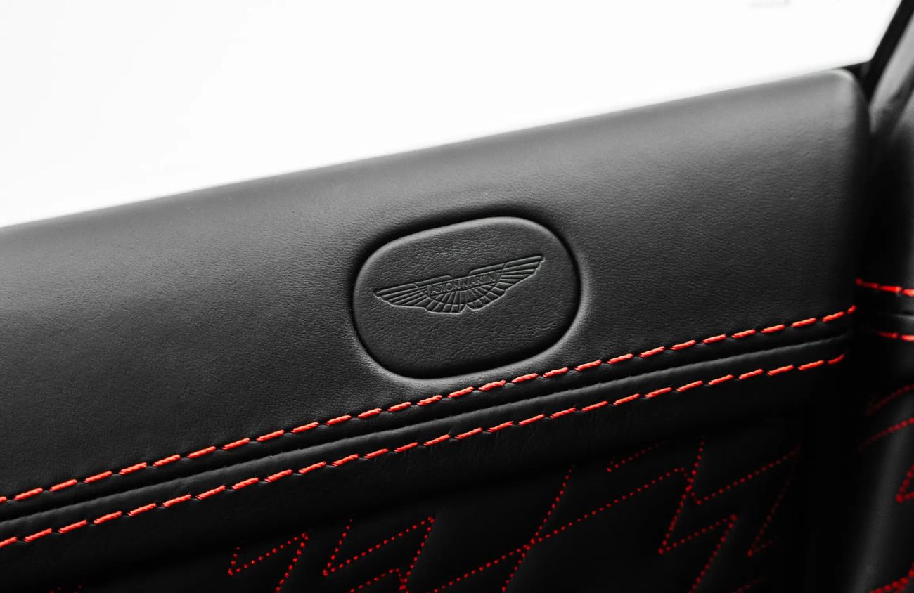 أستون مارتن فانكويش 6.0L V12 Naturally Aspirated Engine