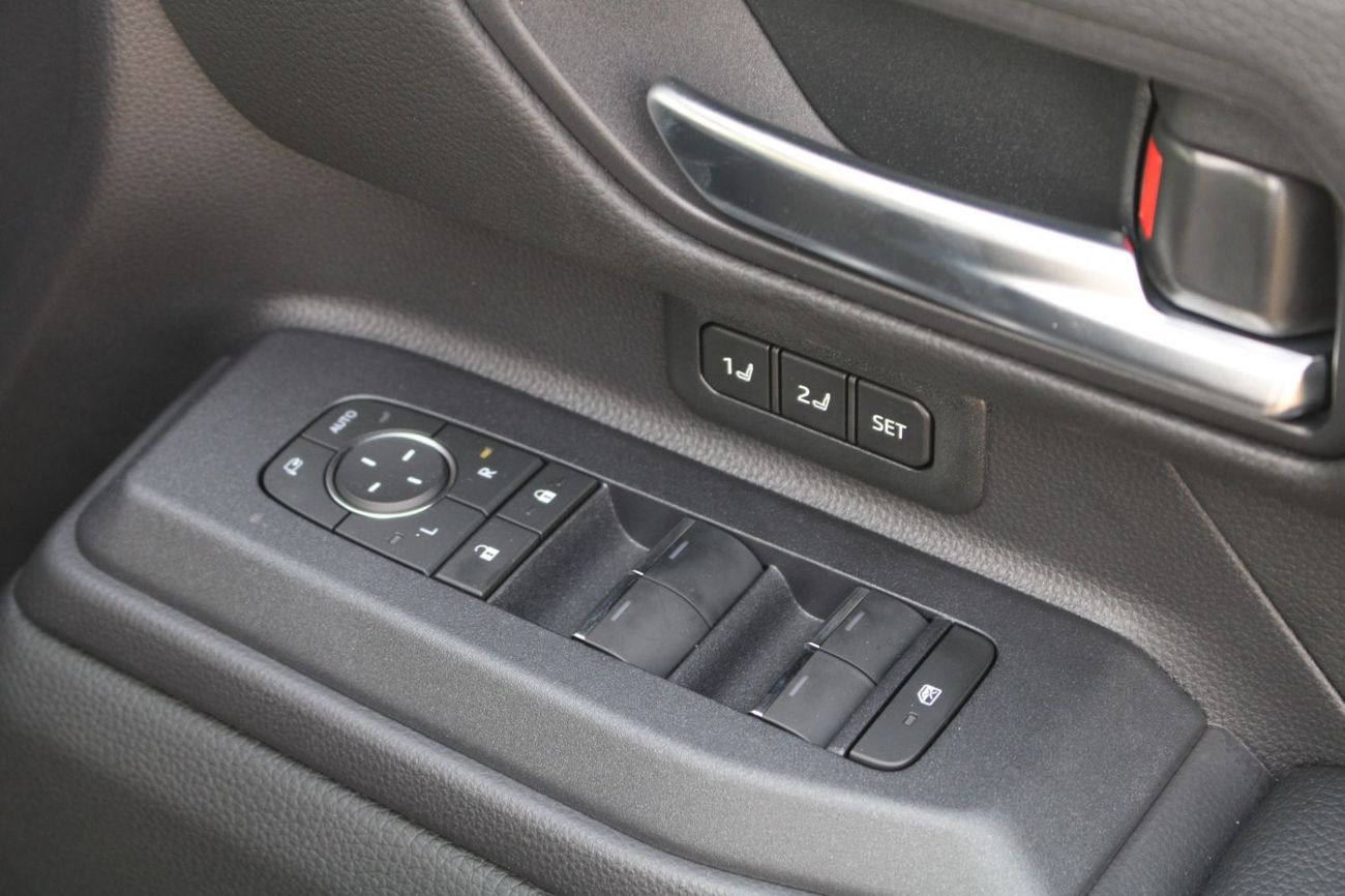 Toyota Prado BRAND NEW LAND CRUISER PRADO KAKADU ,28L ,DIESEL ,RIGHT HAND DRIVE