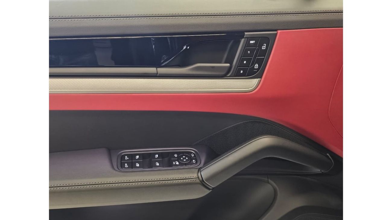 بورش كايان 2024 Porsche Cayenne /GCC/ DEALER WARRANTY