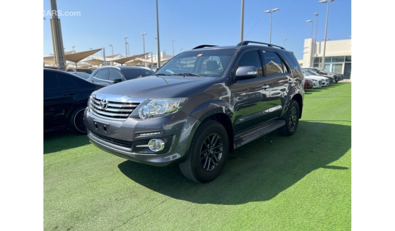 Toyota Fortuner GXR Toyota Fortuner GX.R 2015 V6 GCC
