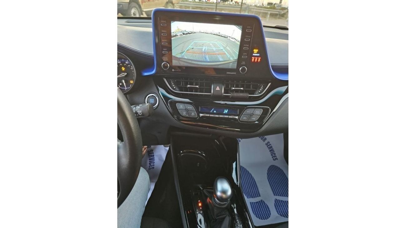 Toyota CHR 2021 Toyota C.HR 2.0L V4 XLE Push Start - UAE PASS
