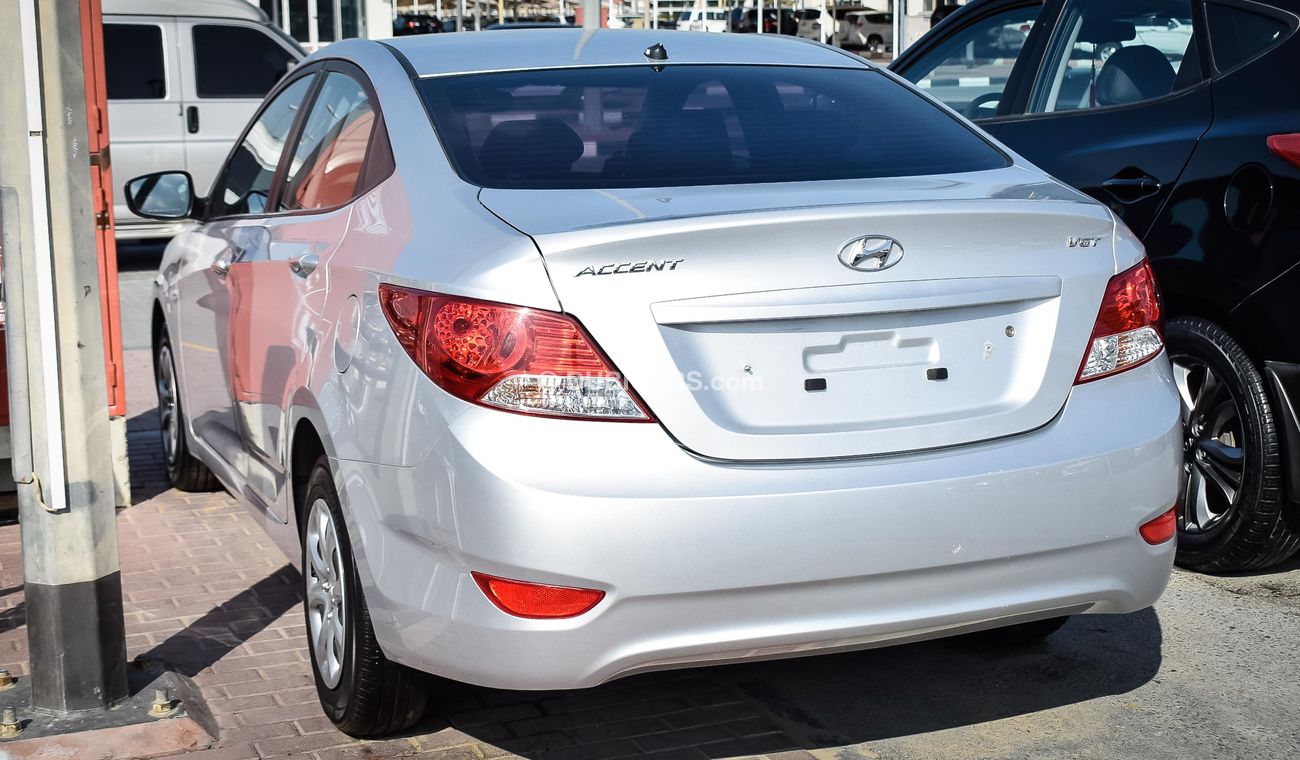 Used Hyundai Accent Diesel 2015 for sale in Sharjah 291895