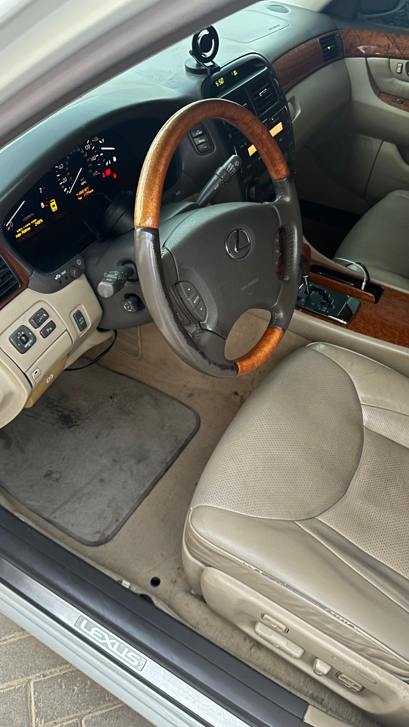 لكزس LS 430