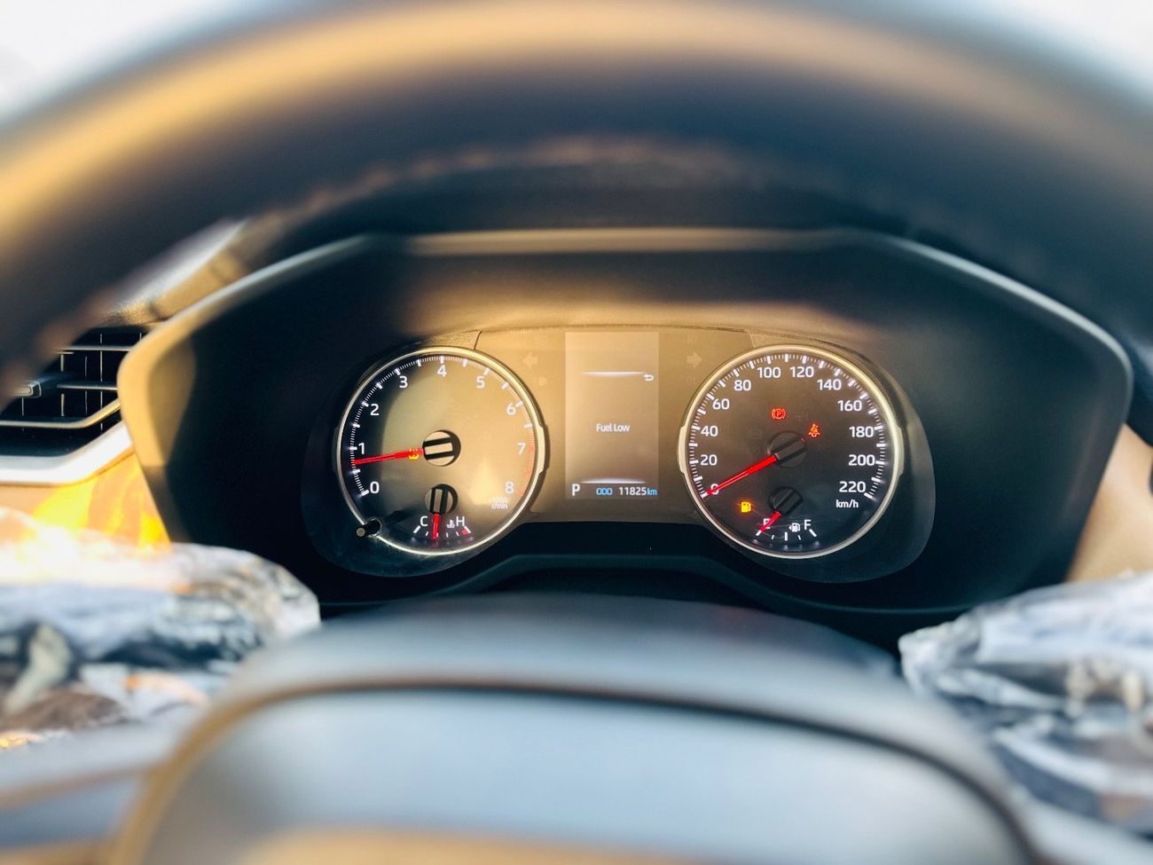 تويوتا راف ٤ 2.5L (2WD) EX