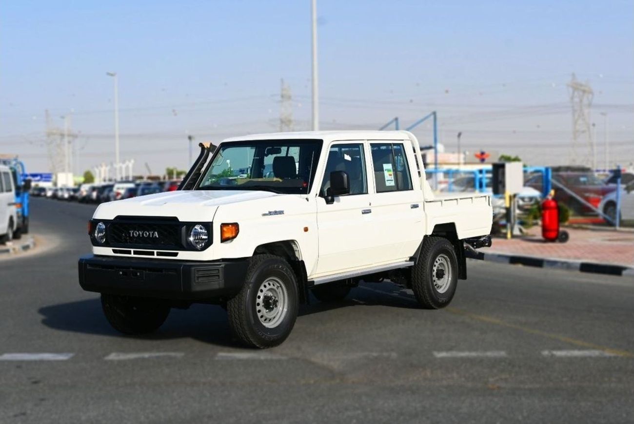تويوتا لاند كروزر بيك آب تويوتا لاند كروزر (79 سلسلة) بيك اب 4WD 2024