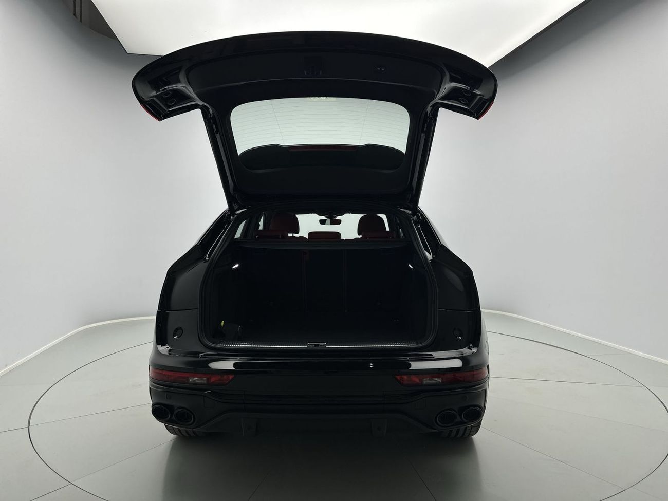 Audi SQ5 Sportback TFSI quattro 3.0L 354hp (Ref# 2164646)