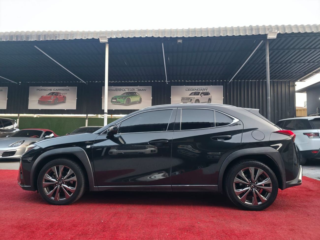 لكزس UX 200 F Sport Platinum 2.0L (169 HP)