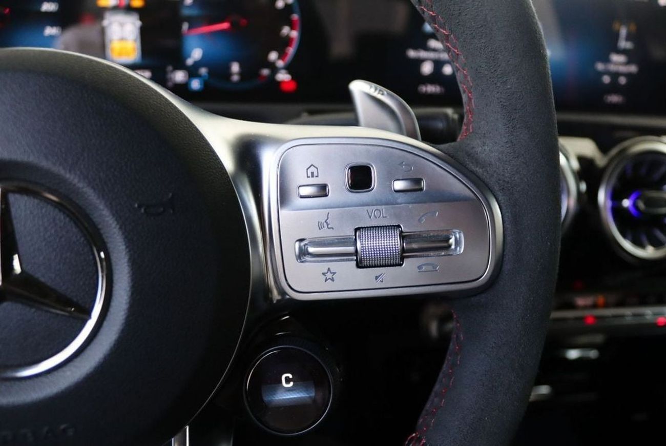 Mercedes-Benz A 45 AMG Mercedes-Benz A 35 AMG 2023