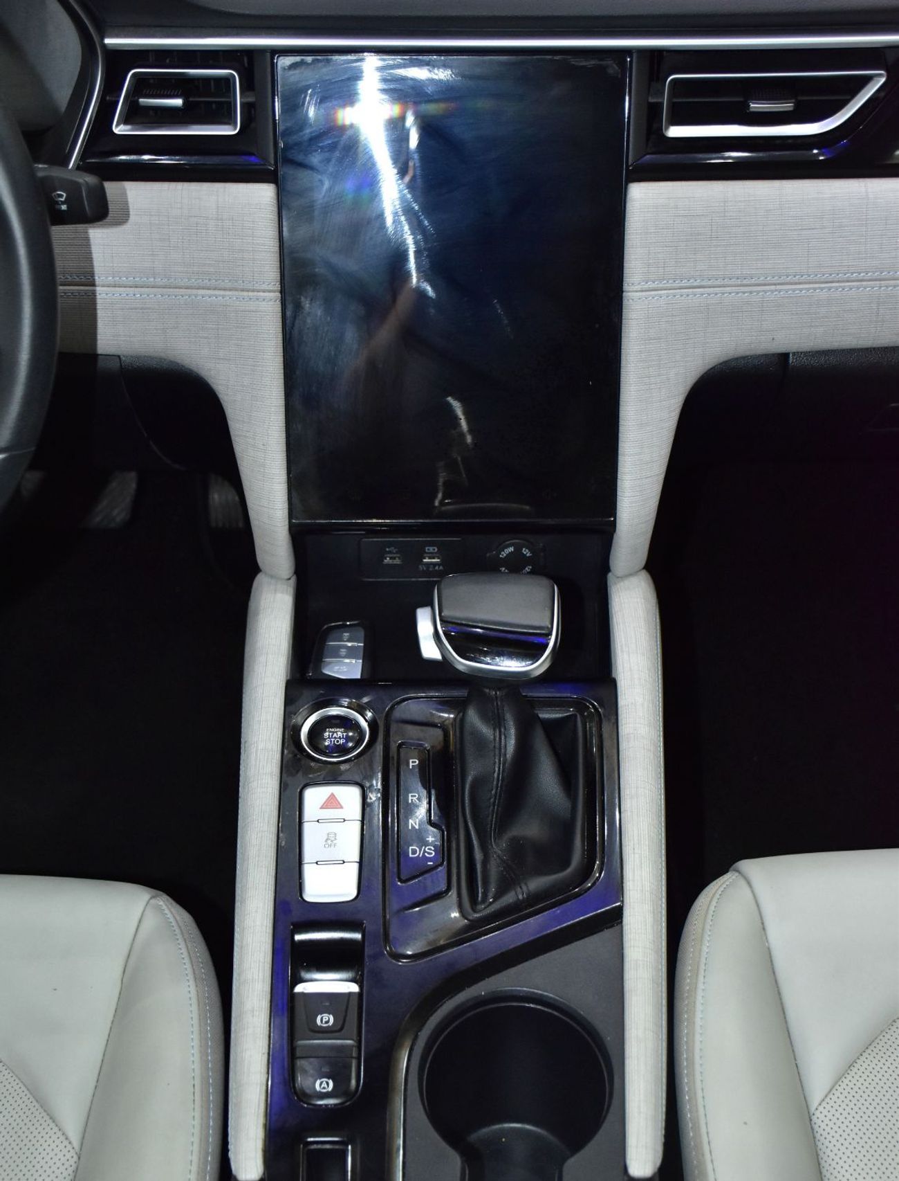 JAC J7 EXCELLENT DEAL for our JAC J7 ( 2023 Model ) in Grey Color GCC Specs