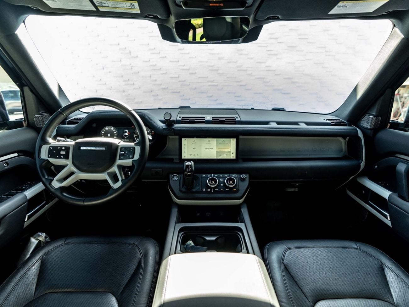 Land Rover Defender 110