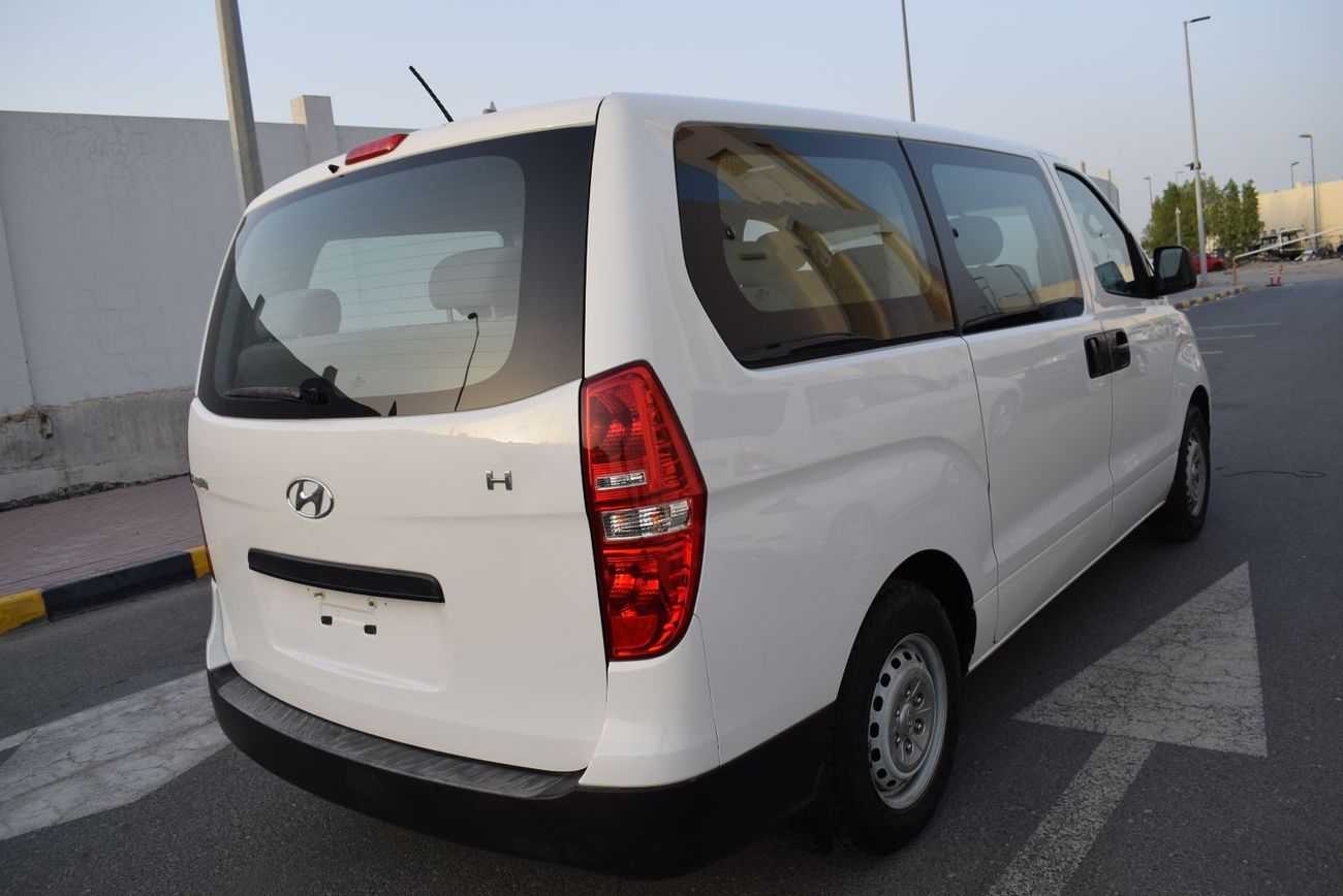 Hyundai H-1 Mid Hyundai H1 12 seater, model:2019. Excellent condition