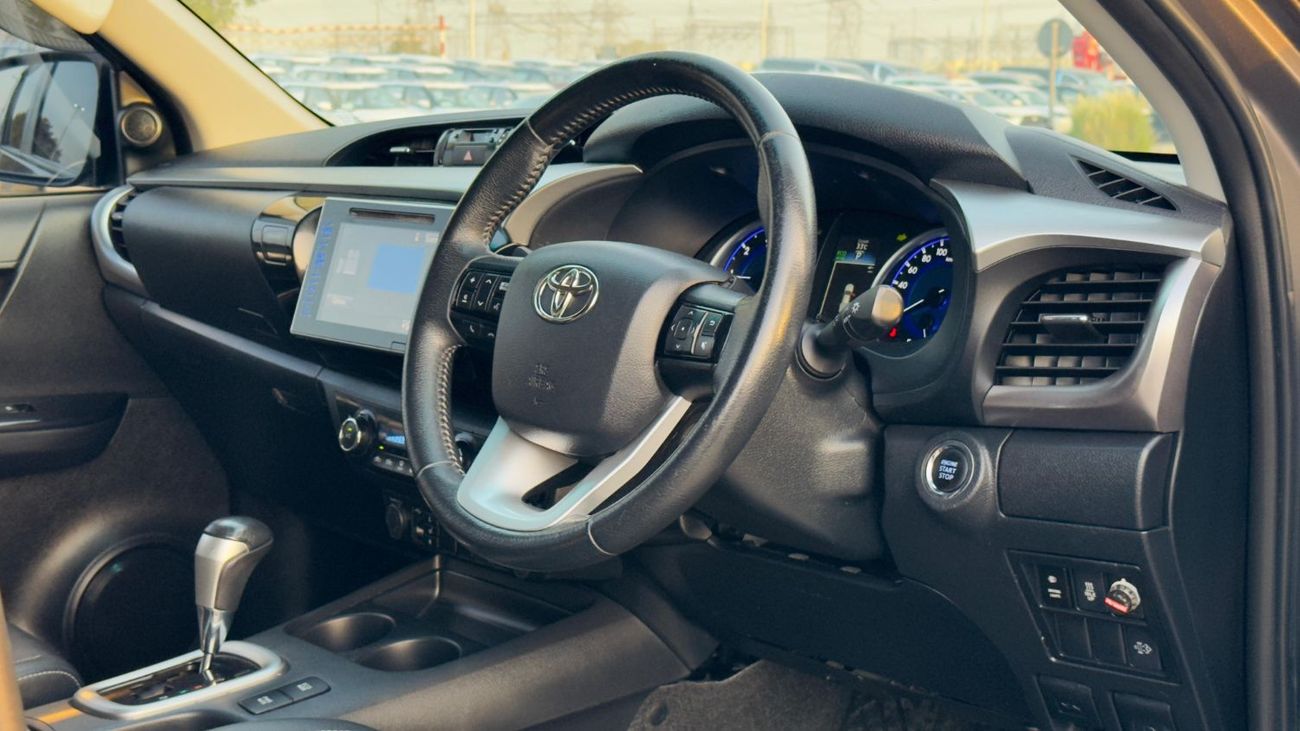 Toyota Hilux DOUBLE CABIN | 2019 | 2.8L DIESEL ENGINE | AUTOMATIC TRANSMISSION | 4WD | RHD | OFFROAD EDITION