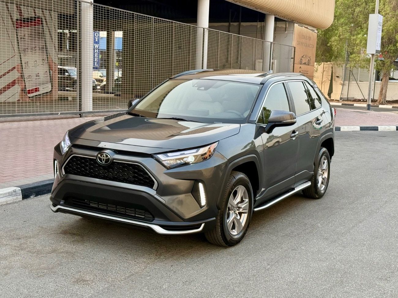 Toyota RAV4 2023 XLE LIMITED AWD SUNROOF FULL OPTION CANADA SPEC