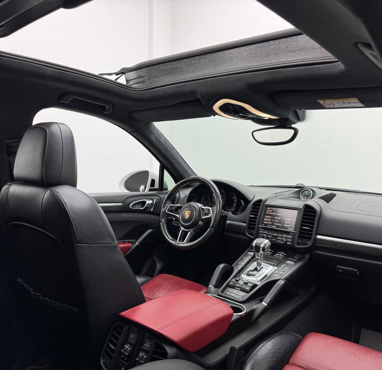 بورش كايان GTS 3.6L 2016 Porsche Cayenne GTS Exclusive, Full Porsche Service History, 2026 Porsche Warranty, GC