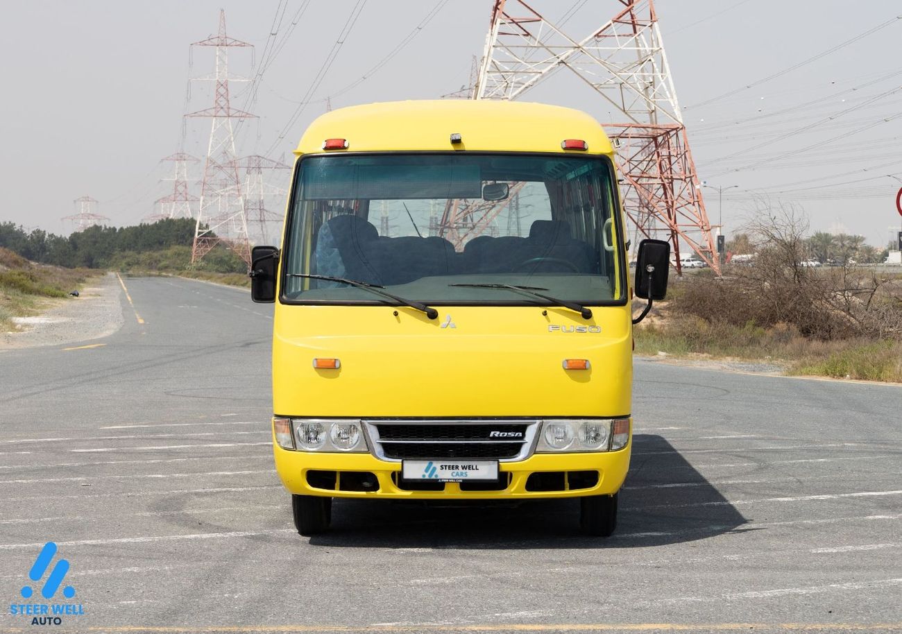 Mitsubishi Rosa 2016 32 Seater School Bus 4.2L Diesel MT / Like New Condition / GCC Specs / Book Now