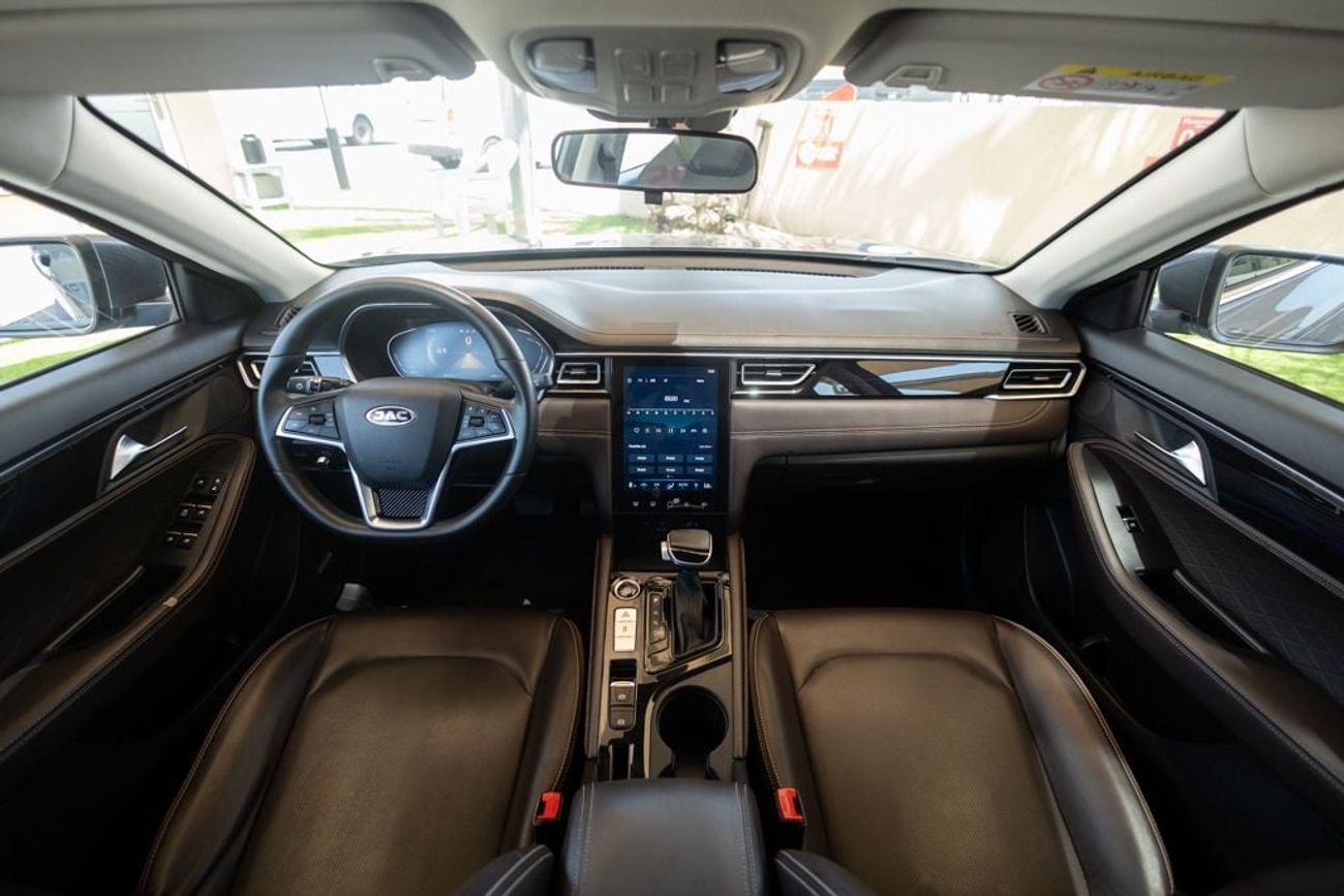 JAC J7 JAC J7 2023 GCC under Agency Warranty with Flexible Down-Payment.