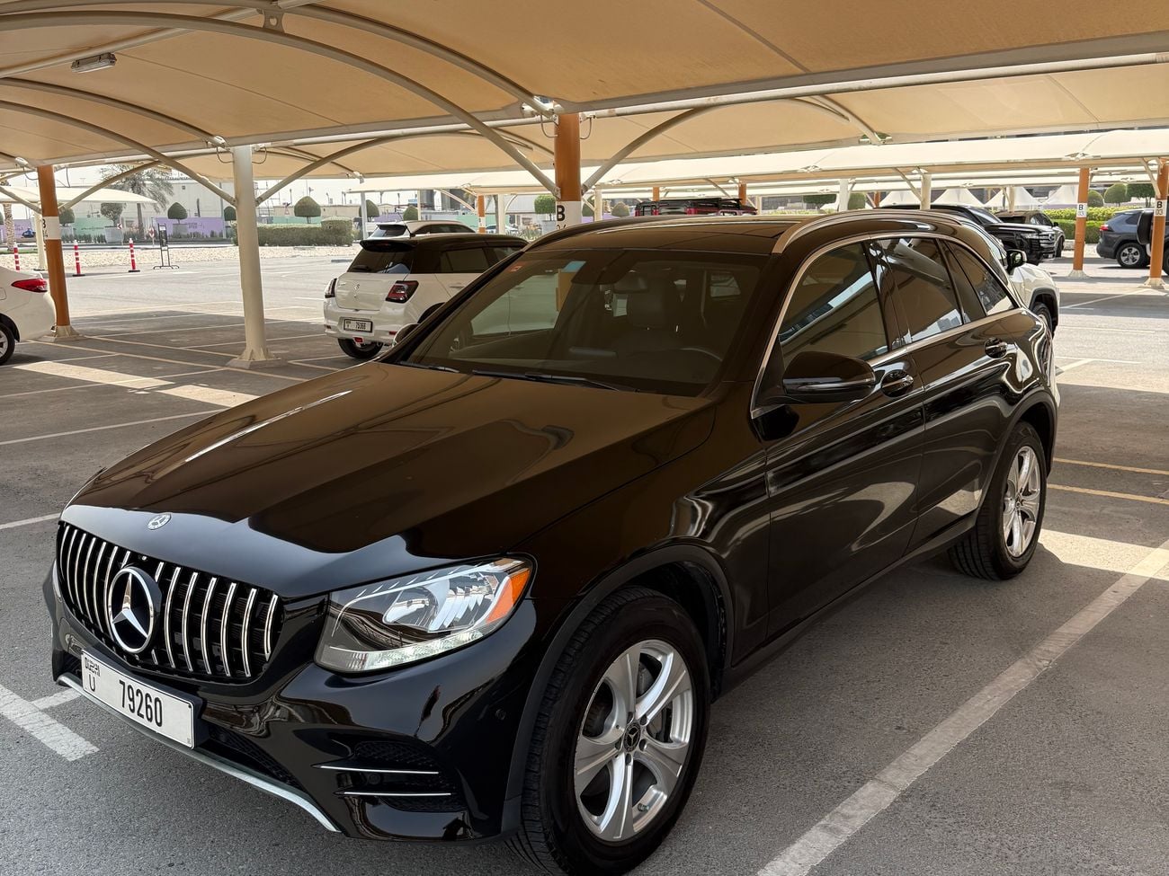 مرسيدس بنز GLC 300 E 4MATIC PREMIUM
