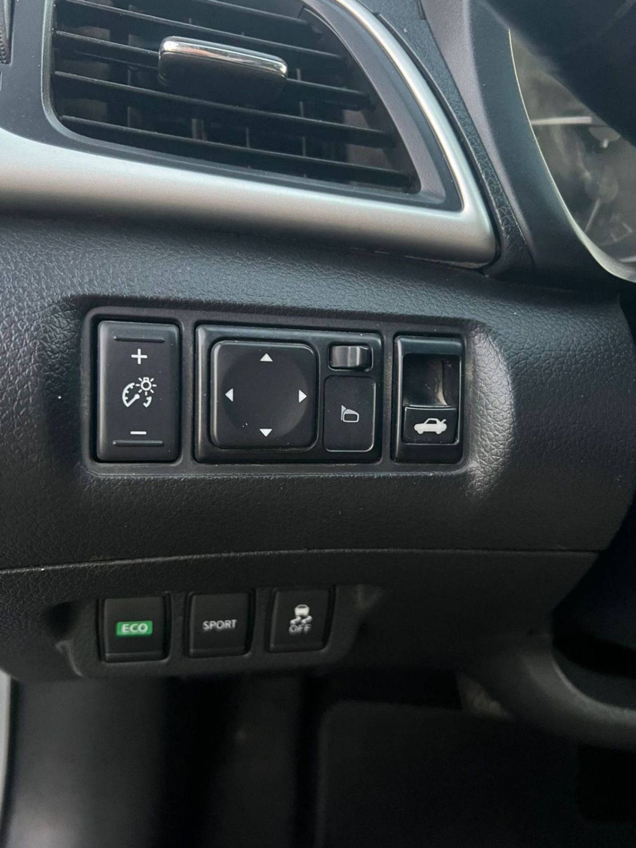 نيسان سنترا 2018 Nissan Sentra S 1.8L V4 MidOption+ Economical Car -