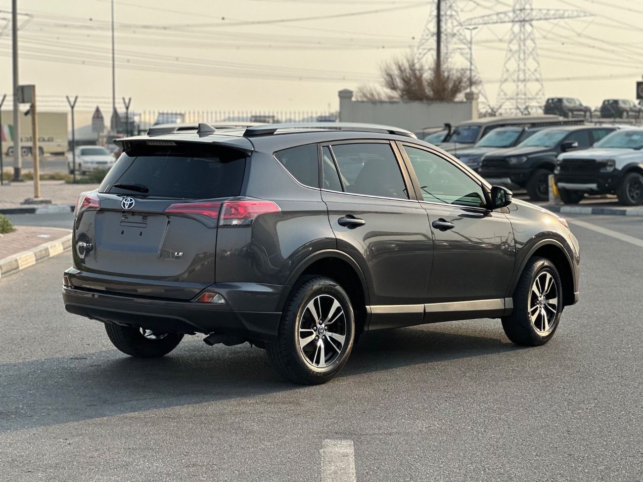 Toyota RAV4 2017 good condition leather seats