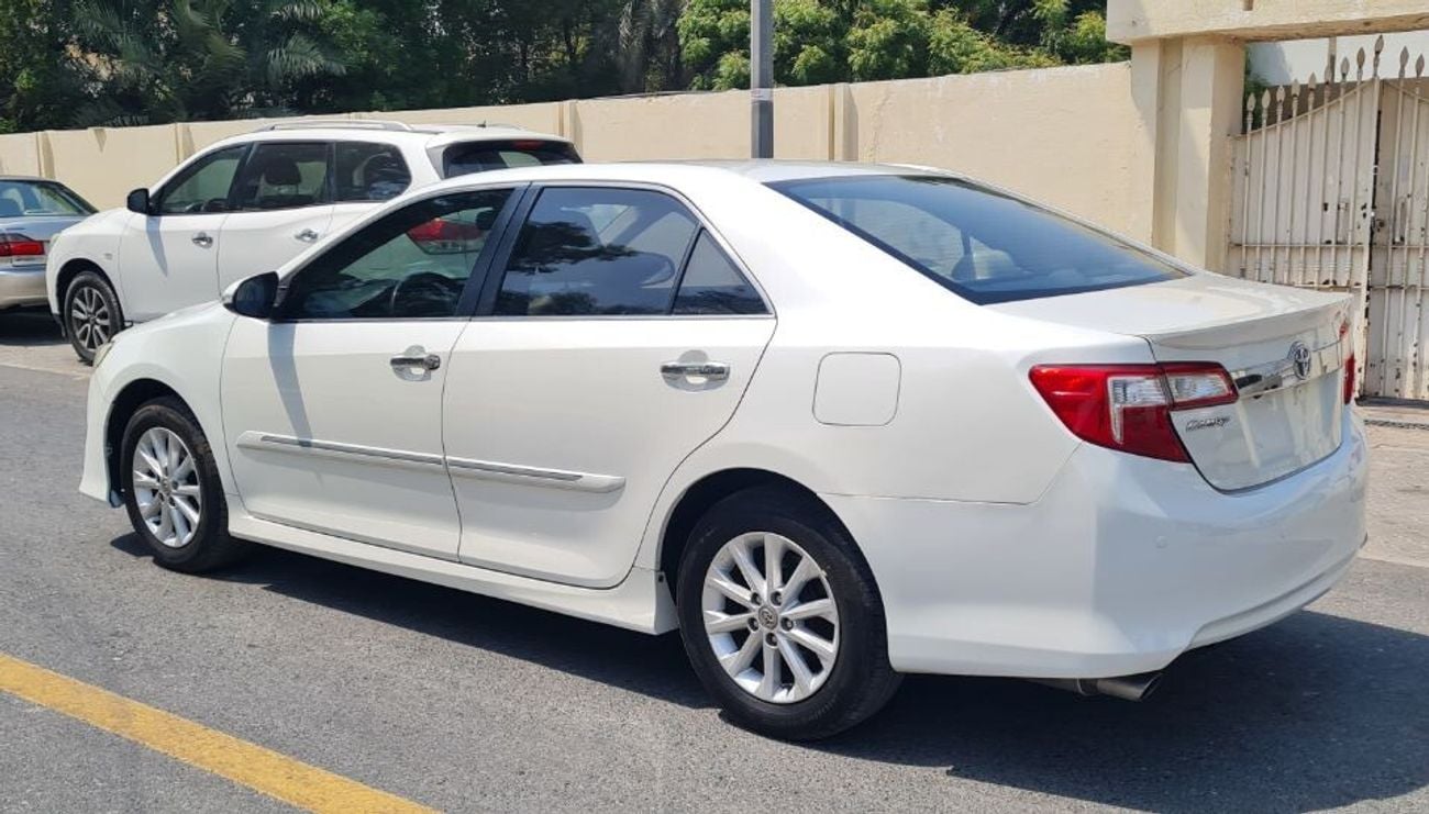 Toyota Camry TOYOTA CAMRY SE GCC 2012