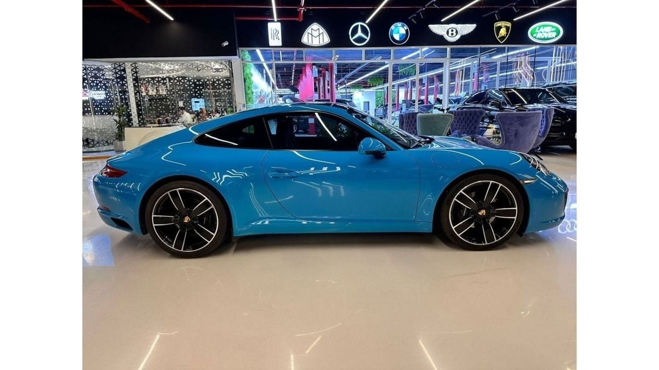 بورش 911 كاريرا 4