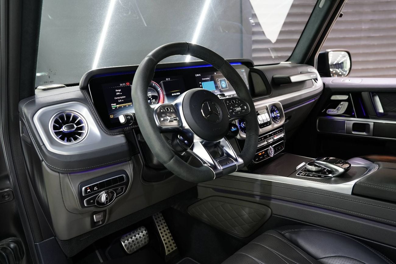مرسيدس بنز G 63 AMG 4x4² هيكل خارجي/داخلي من ألياف الكربون، رف سقف، محاور بوابة، مواصفات خليجية!!