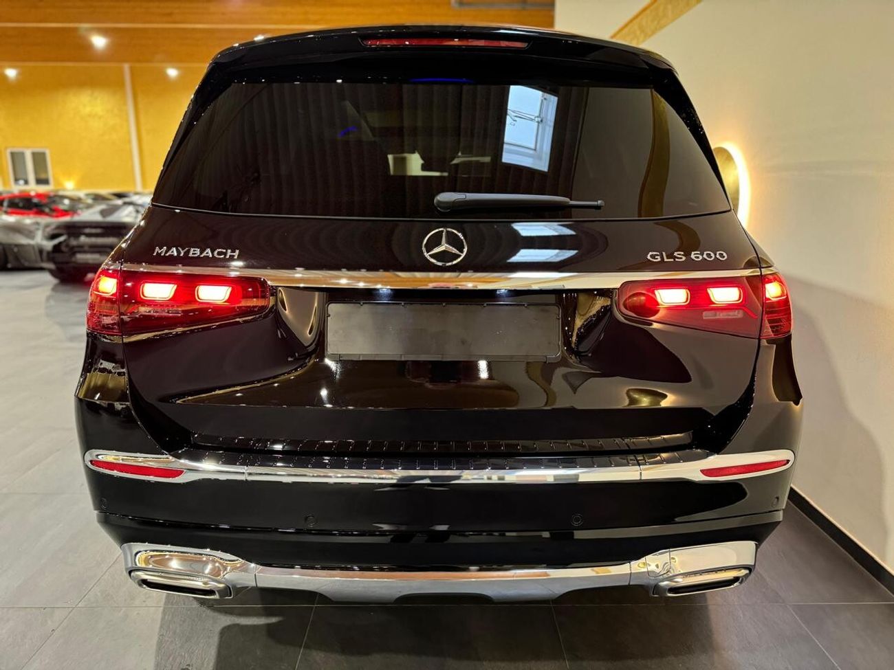 Mercedes Maybach GLS600 Maybach 4.0L Twin-Turbo Charged V8 Engine With V8 Spark Ignition Engine M177 - AMG Petrol / Germany Specs