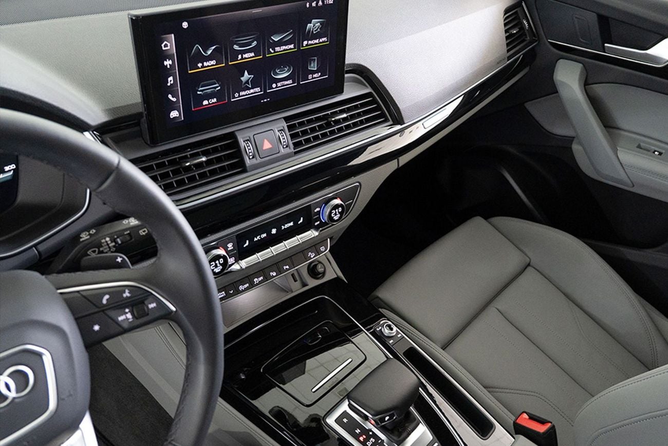 أودي Q5 45 TFSI quattro S Line 2.0L (245 HP) SUV