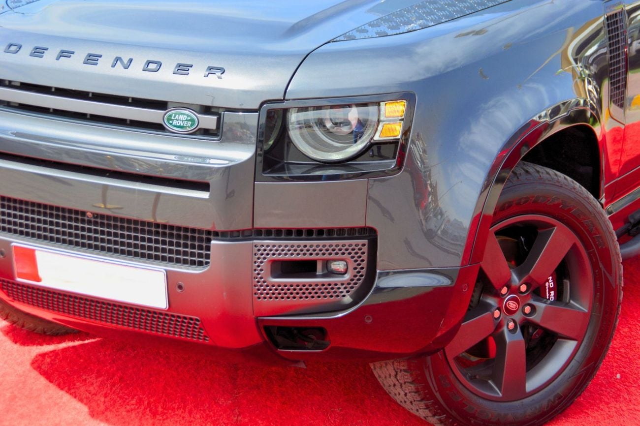 Land Rover Defender P400 90 X-Dynamic HSE 3.0L (5 Seater)
