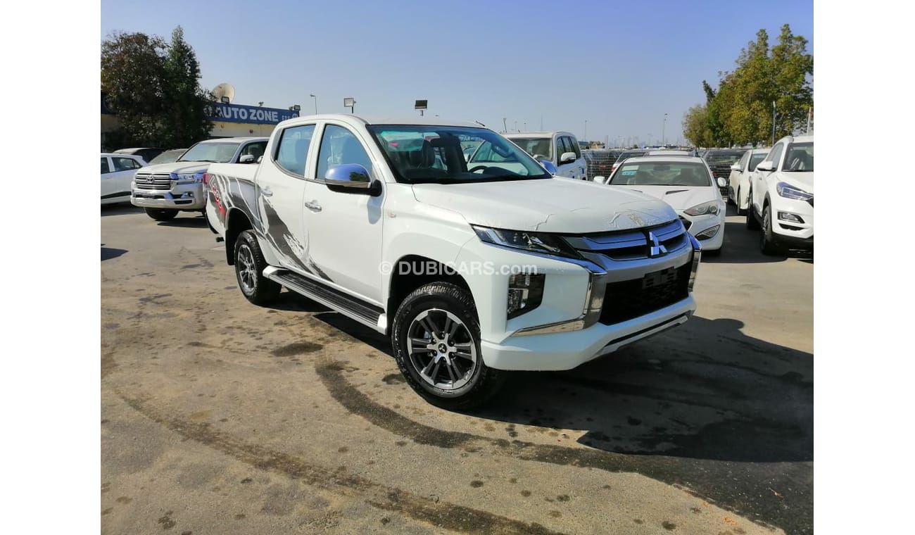 ميتسوبيشي L200 4x4فول ابشن بترول  موديل 2021