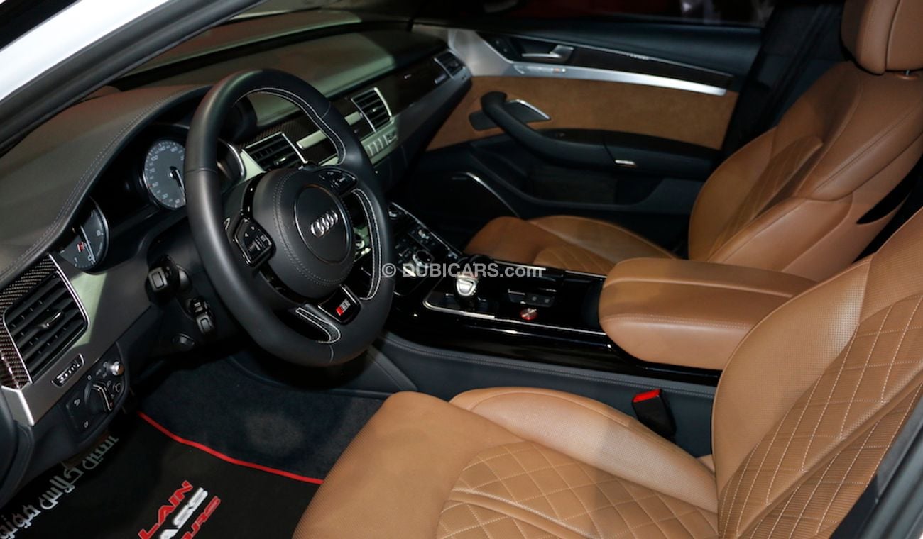 Audi S8 Plus