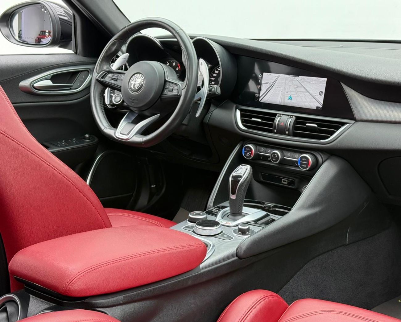 Alfa Romeo Giulia 2023 Alfa Romeo Giulia Veloce Q2, 2027 Alfa Romeo Warranty + Service Pack, Excellent Condition, GCC