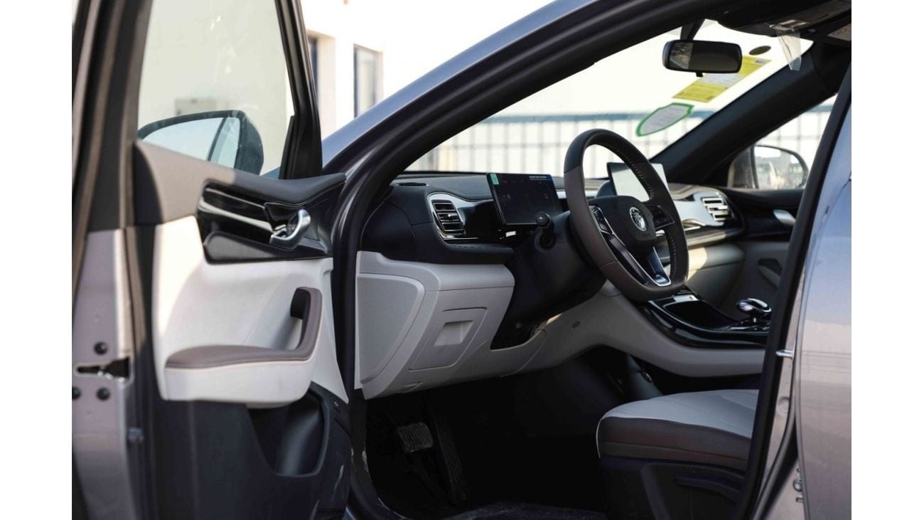 بي واي دي كين بلاس 2024 BYD Qin Plus DM-i Honor Lead 1.5 plug-in Hybrid - رمادي من الداخل بني | للتصدير فقط