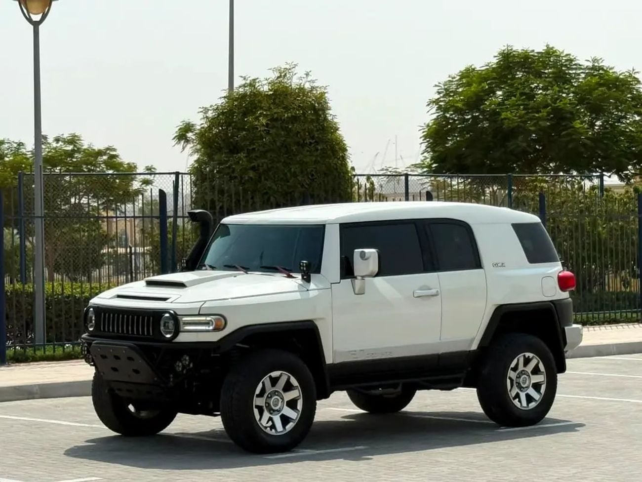 تويوتا إف جي كروزر GXR-Excellent Condition-Bank Finance Available